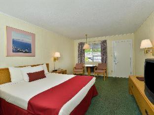 Travelodge By Wyndham Маккино Сити Номер фото